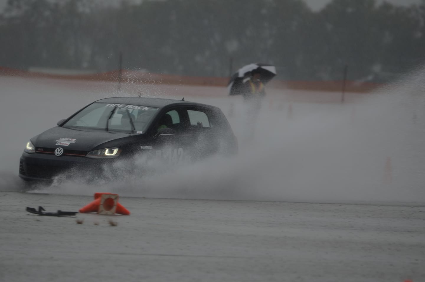 40684896_1958323324224808_254507937915994112_o