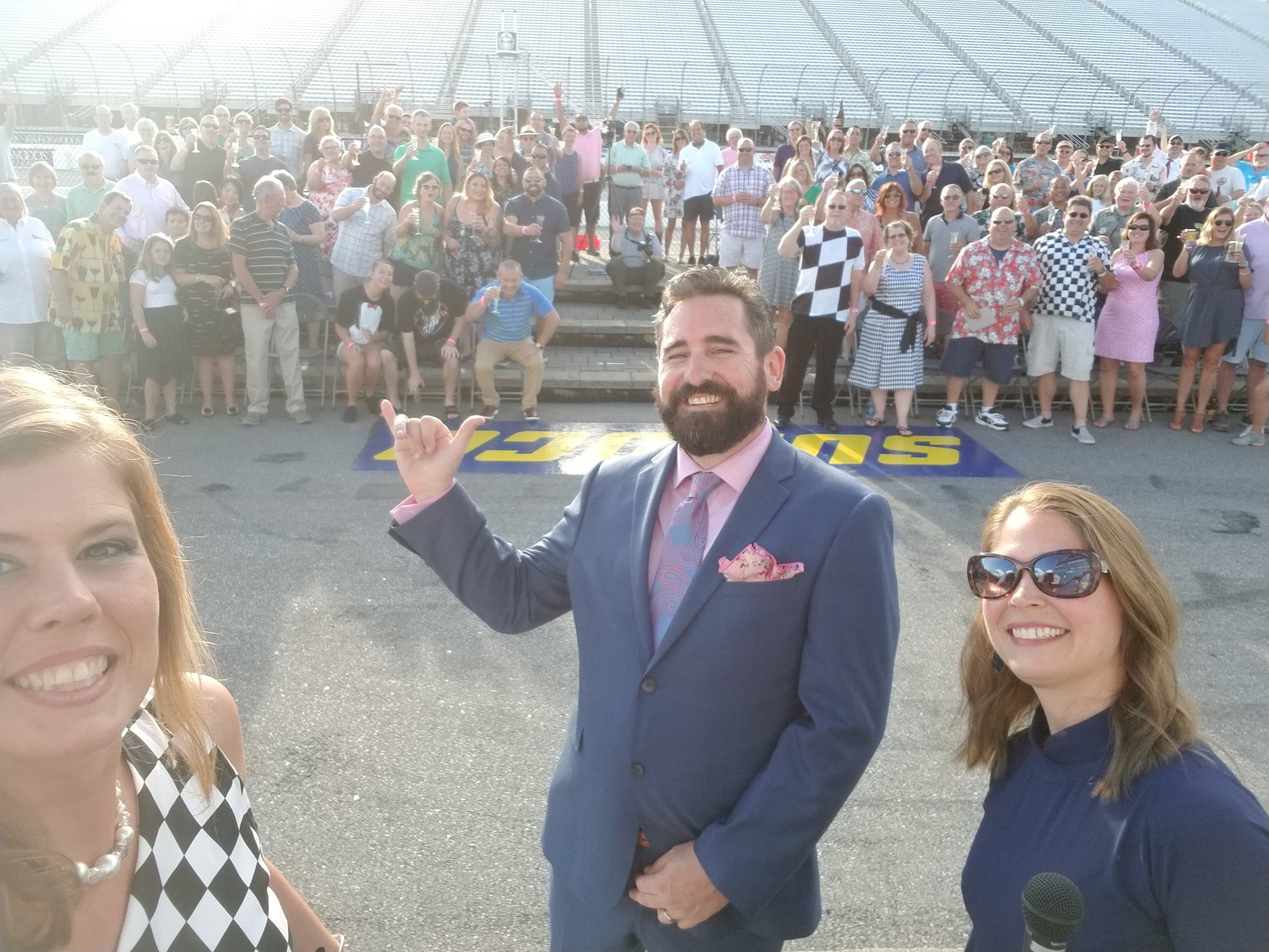 41900318_852564788465637_3459750754275819520_n